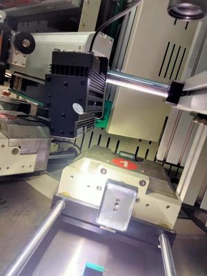 เครื่องพิมพ์สี 3 สี 60 ชิ้น/นาที เครื่องพิมพ์หน้าจออัตโนมัติ