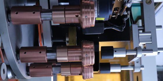 เครื่องพิมพ์สกรีน UV อัตโนมัติ 1 สี 50 ชิ้น/นาที สำหรับฝาขวดและขวด